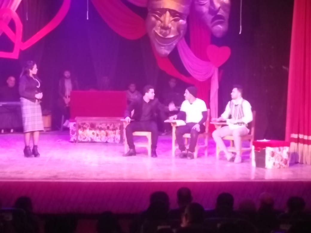 وزيرة الثقافة وإيهاب فهمي يحضران عرض المسرح وحشنا بأكاديمية الفنون إخراج أشراف زكي (6)