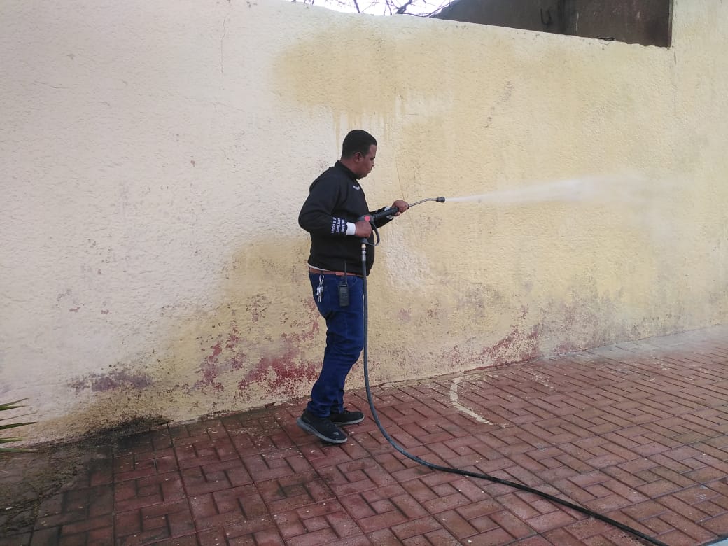 حملات نظافة يومية بشوارع مدينة الأقصر  (4)