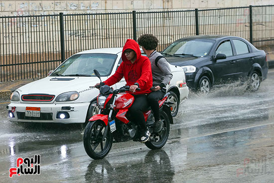 أمطار غزيرة ومتوسطة على القاهرة الكبرى (12)