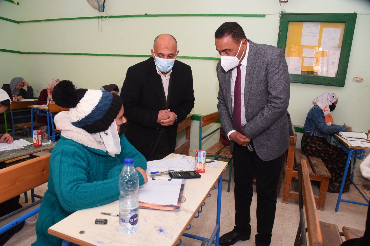 جانب من جولة المحافظ