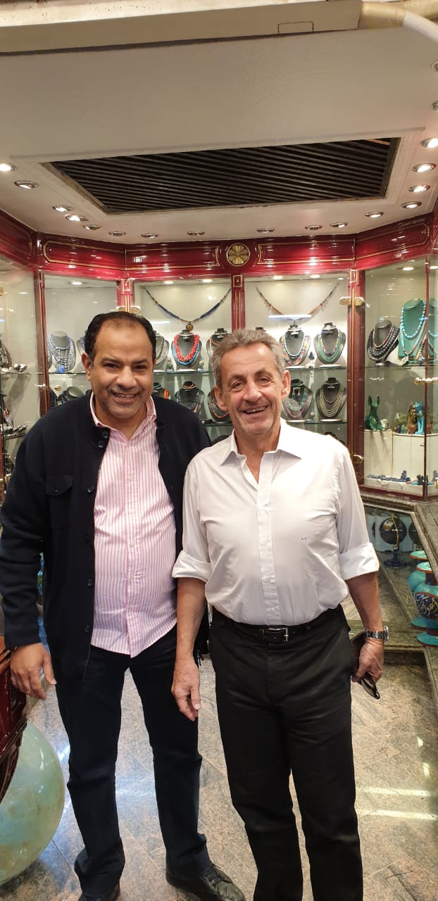ساركوزي يلتقى بصديقه المصري في الأقصر
