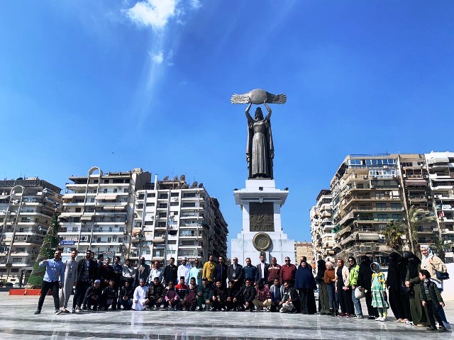 المشاركون في ساحة مصر اليوم