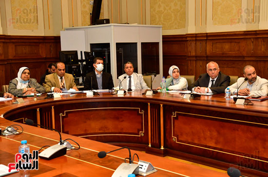 اجتماع لجنة الادارة المحلية برئاسة المهندس أحمد السجيني رئيس لجنة الإدارة المحلية (8)