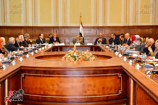 اجتماع لجنة الادارة المحلية برئاسة المهندس أحمد السجيني رئيس لجنة الإدارة المحلية (7)