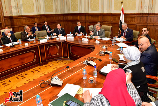 اجتماع لجنة الادارة المحلية برئاسة المهندس أحمد السجيني رئيس لجنة الإدارة المحلية (2)