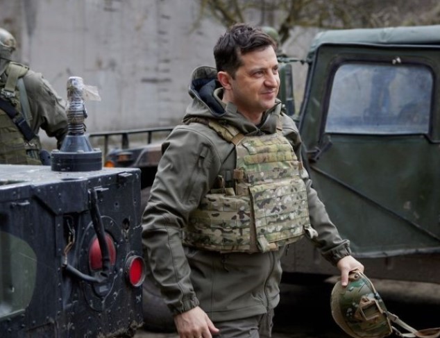 Président de l'Ukraine en uniforme militaire