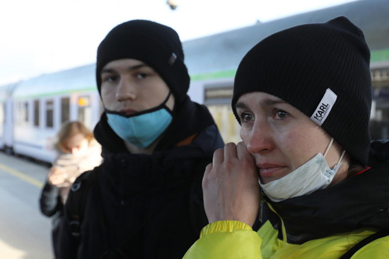 استقبال اللاجئين الأوكرانيين فى بولندا