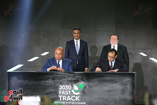 المؤتمر الخاص بتوقيع اتفاقية الشراكة بين شركة استادات الوطنية للإستثمار وإدارة المنشأت الرياضية  (29)