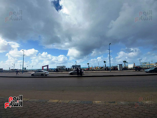 إطلالة-أوروبية-وحكاية-عشق-تسحر-القلوب-(9)