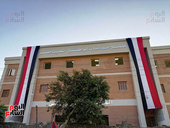 مجمعات-خدمة-المواطنين-بمحافظة-سوهاج-فى-عهد-الرئيس-السيسى--(18)