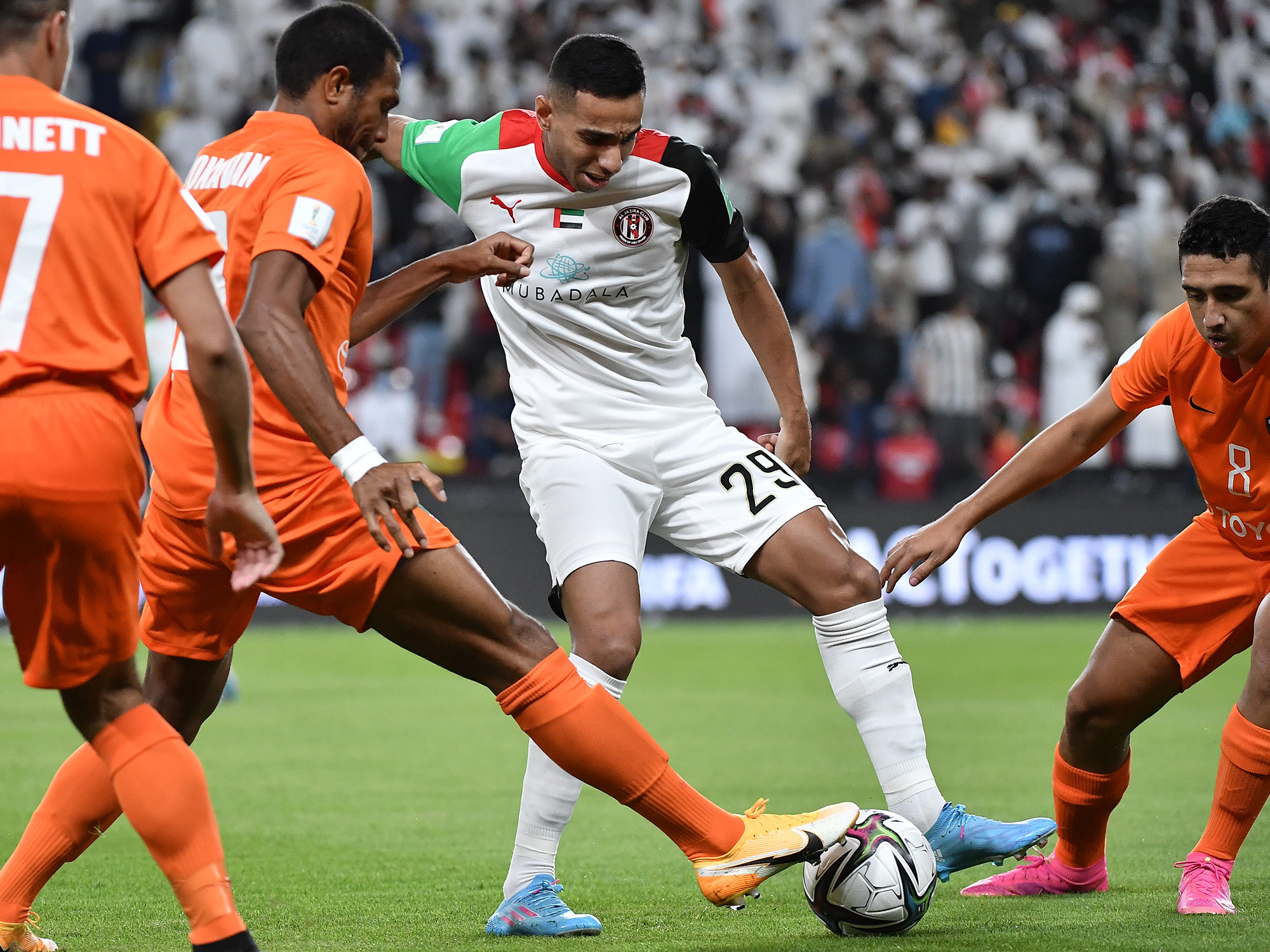 الجزيرة الاماراتى (1)