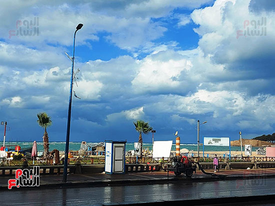 إطلالة-أوروبية-وحكاية-عشق-تسحر-القلوب-(12)