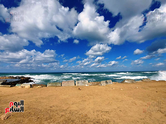 إطلالة-أوروبية-وحكاية-عشق-تسحر-القلوب-(18)