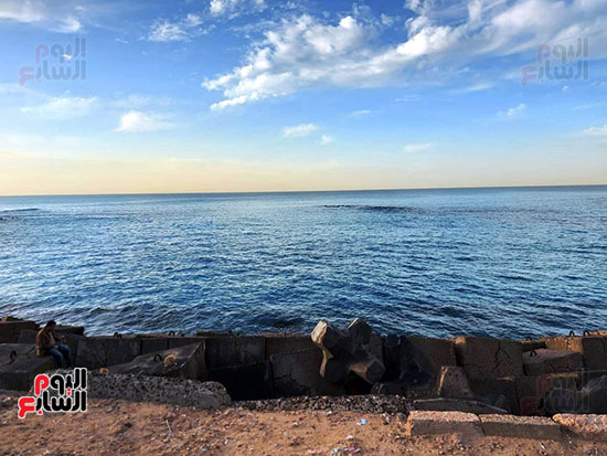 إطلالة-أوروبية-وحكاية-عشق-تسحر-القلوب-(8)