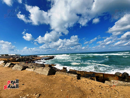 إطلالة-أوروبية-وحكاية-عشق-تسحر-القلوب-(17)