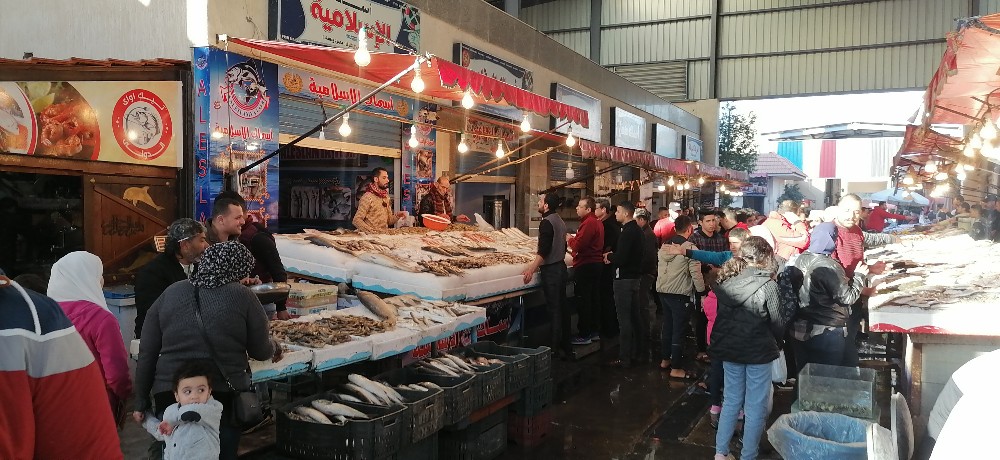 إقبال كبير علي سوق بورسعيد