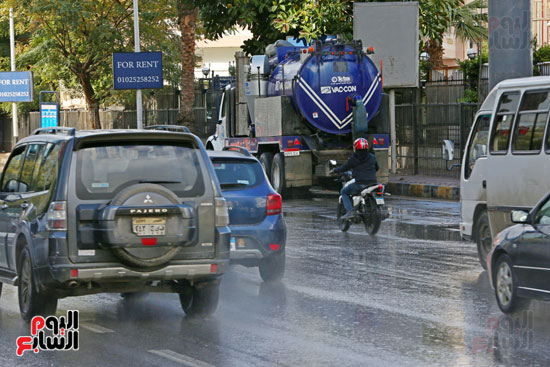 أمطار متفاوتة الشدة تضرب القاهرة والجيزة (10)