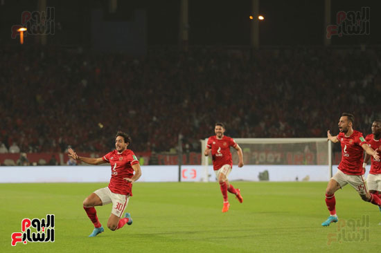 الاحتفال بالهدف (9)