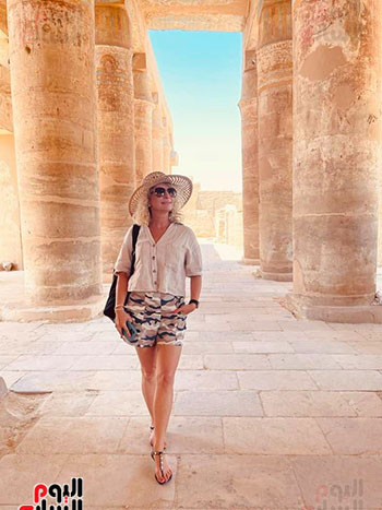 جميلات العالم يستمتعن بسحر المعابد (3)