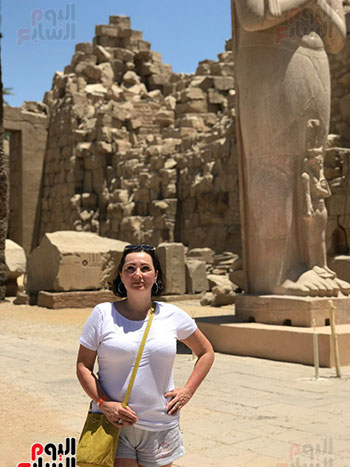 جميلات العالم يستمتعن بسحر المعابد (1)