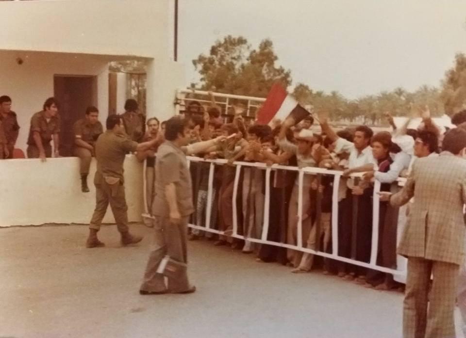 حلمى البلك خلال تغطيته فى سيناء بعد حرب 1973