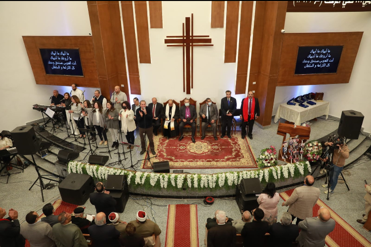 افتتاح تجديدات الكنيسة َواليوبيل الفضي لخدمة القس نادي لبيب