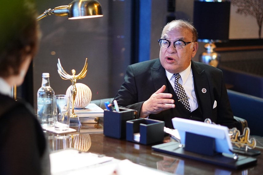 الفنان صلاح عبد الله