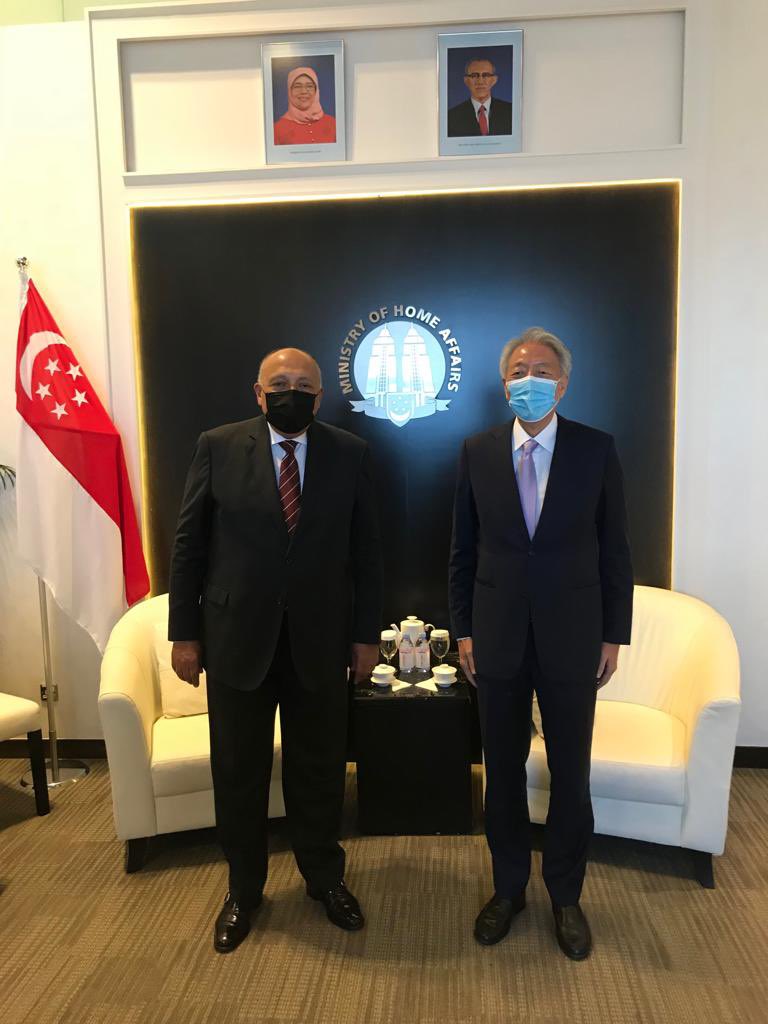 وزير الخارجية يلتقي كبير الوزراء السنغافوري
