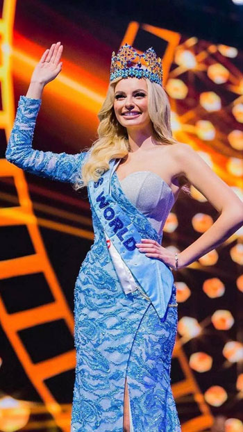 البولندية كارولينا بيلاوسكا تتزين بتاج ملكة جمال العالم 2021 (5)