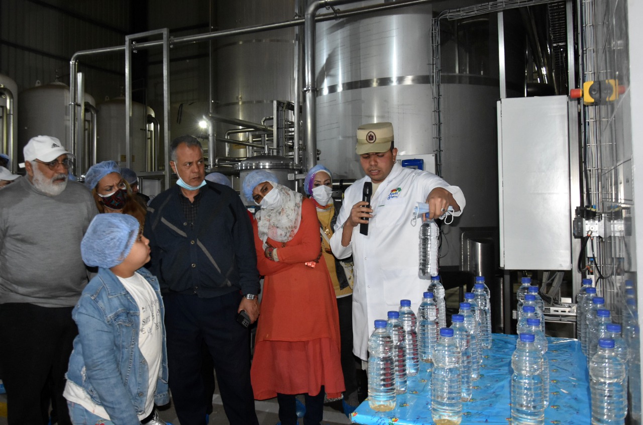 الشركة الوطنية للمشروعات الإنتاجية (صافى) بسيوة تستقبل وفداً من جمعية إحياء التراث المصرى (3)