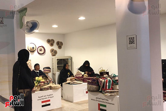 منتجات سيدات قرى الفيوم وسوهاج القديمة تتألق فى الإمارات (2)