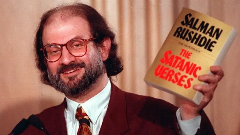 سلمان رشدي آيات شيطانية