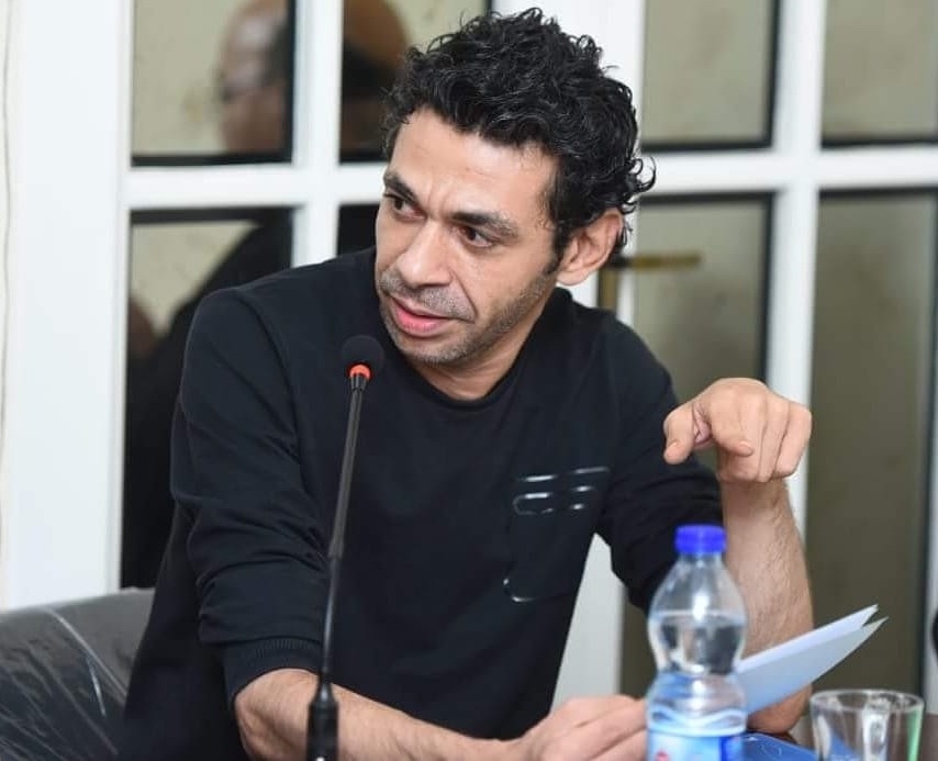 الكاتب طارق إمام