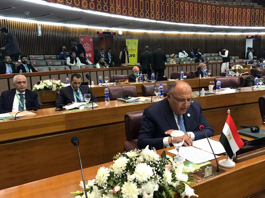 وزير الخارجية سامح شكري يلقي كلمة مصر أمام اجتماع منظمة التعاون الإسلامي