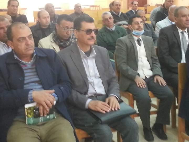 جانب من الحضور لمناقشة  توريد القمح