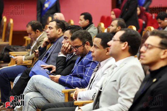 مؤتمر بكلية الاعلام جامعة الازهر (27)