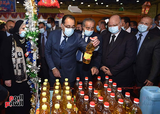 رئيس الوزراء يفتتح معرض اهلا رمضان (32)