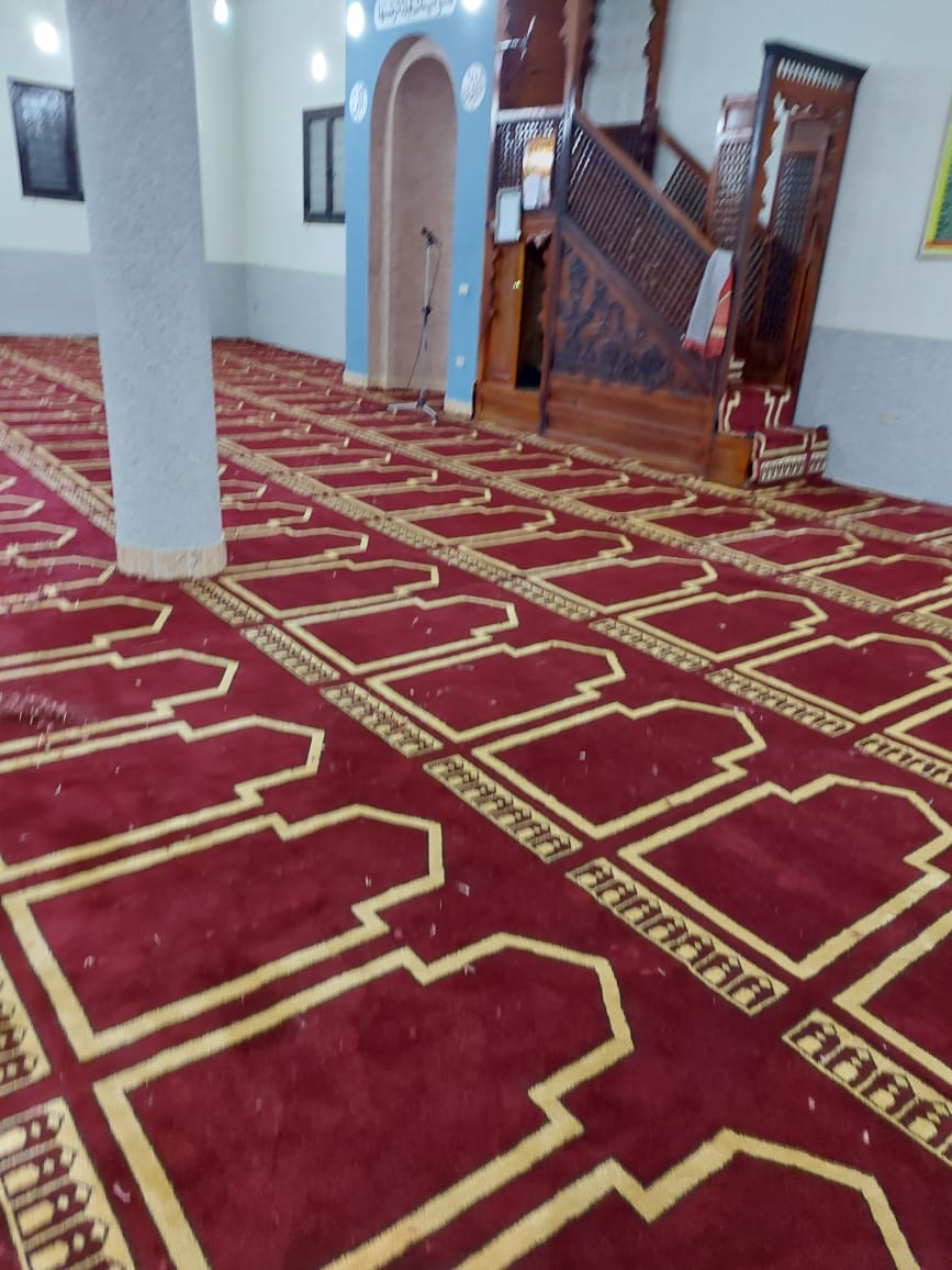 فرش مسجد حسين طايع بعزبة باسيلى بالبعيرات  (4)