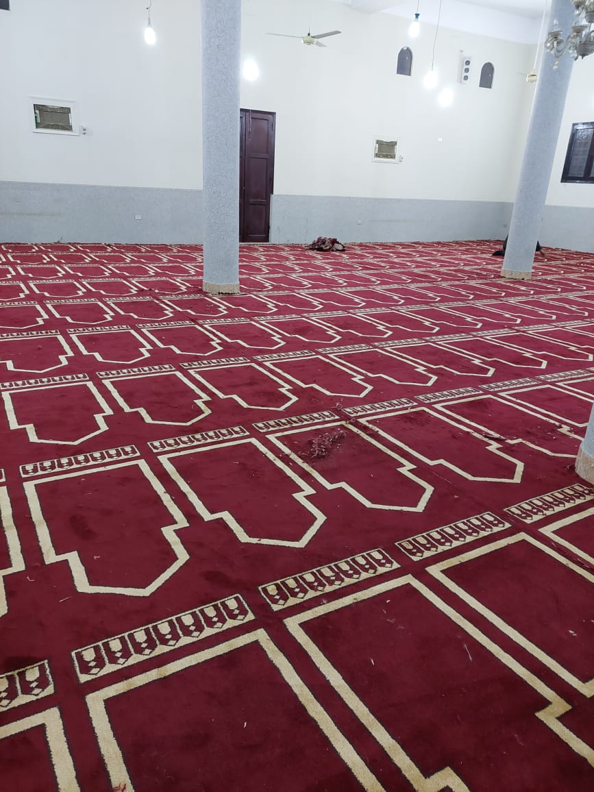 فرش مسجد حسين طايع بعزبة باسيلى بالبعيرات  (2)