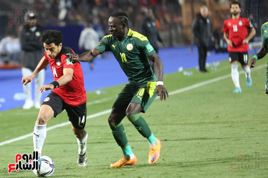 الشوط الثانى من مباراة منتخب مصر والسنغال (11)