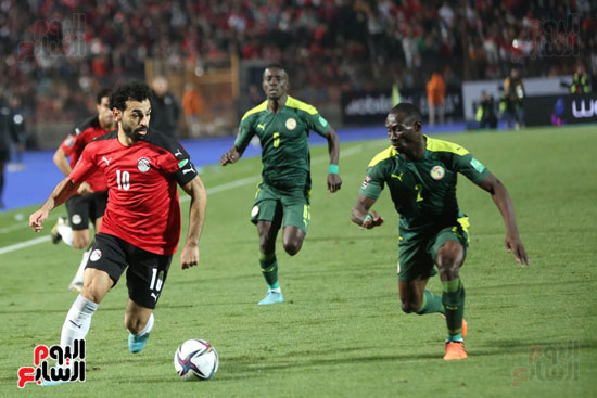الشوط الثانى من مباراة منتخب مصر والسنغال (8)