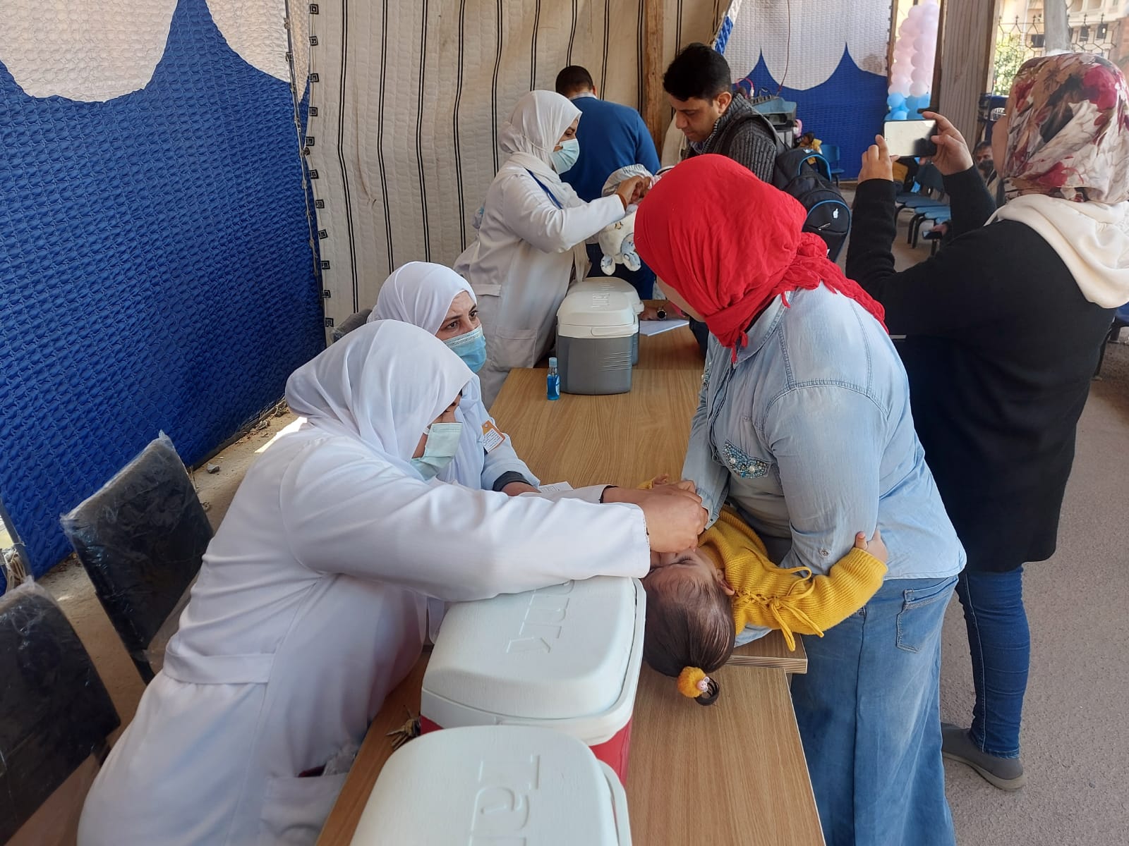 حملة التطعيم ضد مرض شلل الأطفال بالإسكندرية (6)