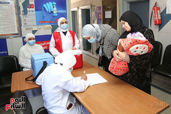  إطلاق الحملة القومية للتطعيم ضد شلل الأطفال حتى 30 مارس الجارى (12)