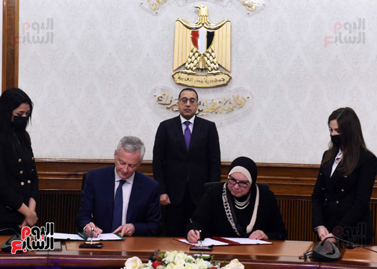 رئيس الوزراء يشهد مراسم التوقيع على إعلان نوايا مشترك للتعاون بين مصر وفرنسا (1)