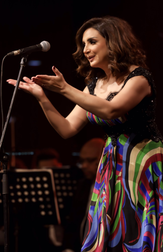 الفنانة أنغام