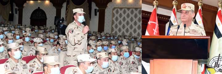 وزير الدفاع يلتقى بمقاتلى الجيش الثالث الميدانى والمنطقة المركزية العسكرية (10)