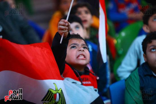 الجماهير تتابع مباراة مصر والسنغال  (16)