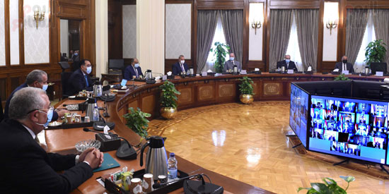 الدكتور مصطفى مدبولى  باجتماع مجلس المحافظين (2)