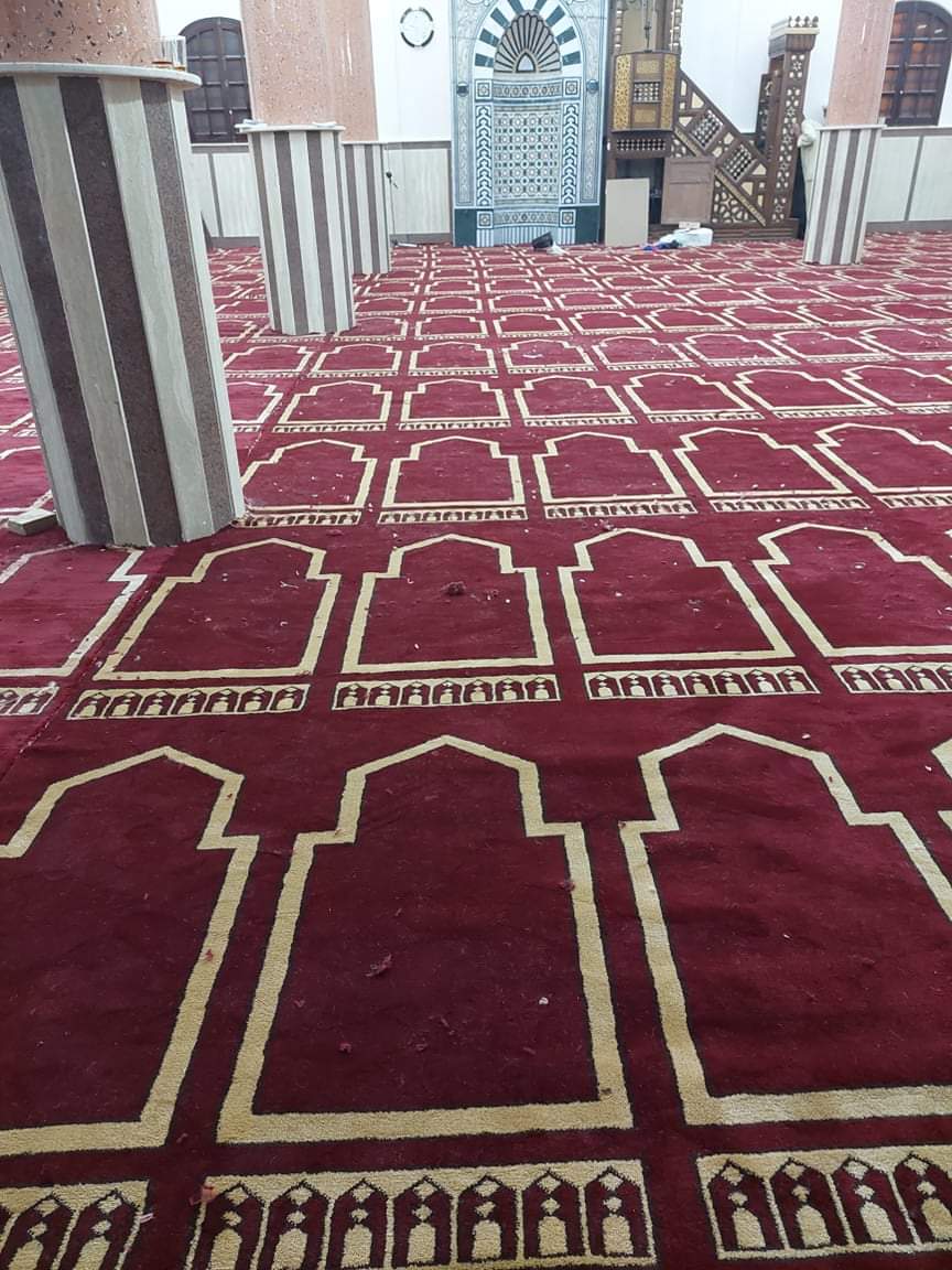 فرش مسجد سيدنا الحسين بنجع الشاعر بقرية المدامود  (1)