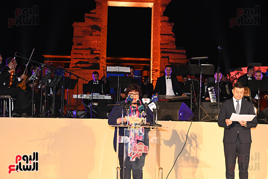 محافظة قنا تعلن حضور 4 آلاف مهرجان دندرة للموسيقى والغناء (2)